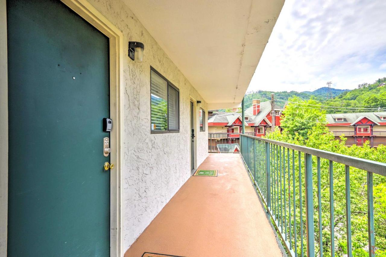 Condo With Balcony, Walk To Dtwn Gatlinburg Fun Exteriér fotografie